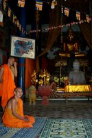 2 moines prts au dialogue et curieux de la vie, extrieure, de leurs visiteurs