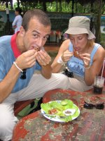 D�gustation de rat de rizi�re, dans le delta du M�kong