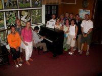 Une s�ance de piano sans bar au Cochrane Palace de Kurseong